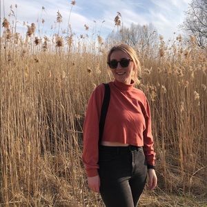 Meet your Posher, Abby